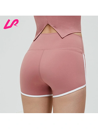 Stay cool and stylish with our best trail running shorts, perfect for a laid-back and fashionable summer.